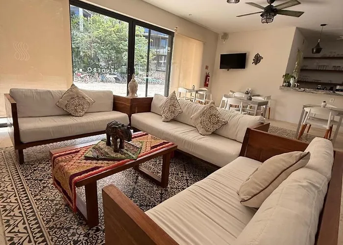 Zendero Hotel 4*