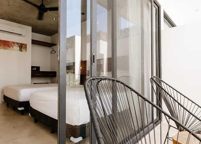 Hotel Zendero
